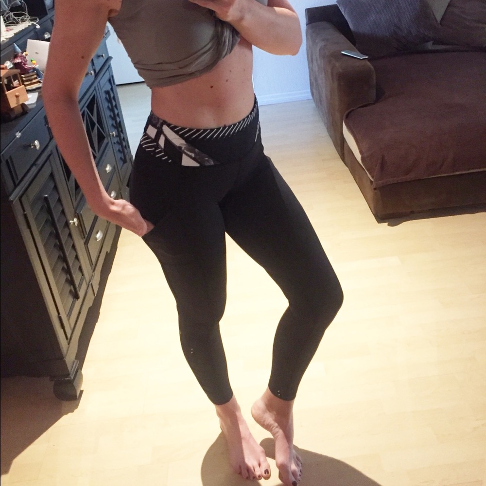 Lululemon leggings. Size 6. NWOT.
